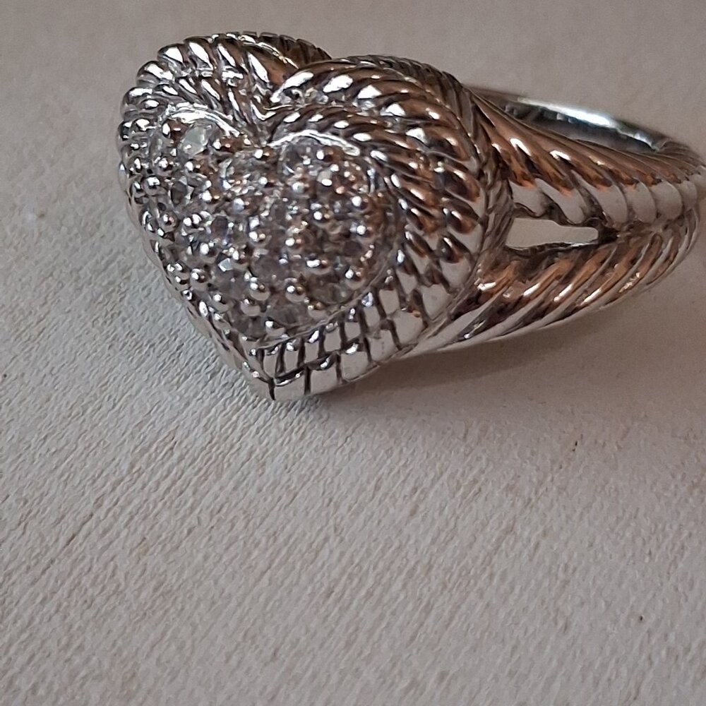 Women's Judith Ripka 925 Sterling Silver and Diamonique HEART ring in SIZE 7